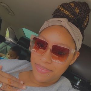 Meet your Posher, Jocelyn